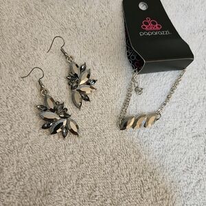 Paparazzi Silver Leaf Earrings and Necklace Set